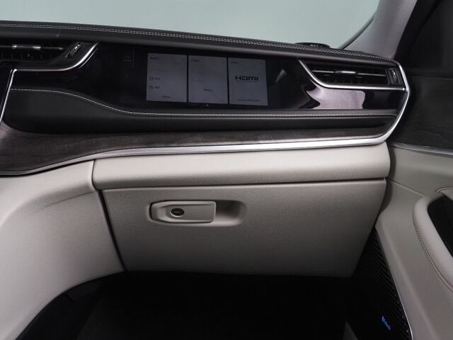 2023 Jeep Grand Cherokee Overland 4WD *NAVIGATION, ADAPTIVE CRUISE, SAFETY ALERTS, BACKUP-CAMERA, COLOR TOUCHSCREEN, PSNGR DISPLAY, PANORAMA MOONROOF, NAPPA LEATHER, CLIMATE SEATS, HTD STEERING, MCINTOSH AUDIO, ANDROID & APPLE Round Rock TX