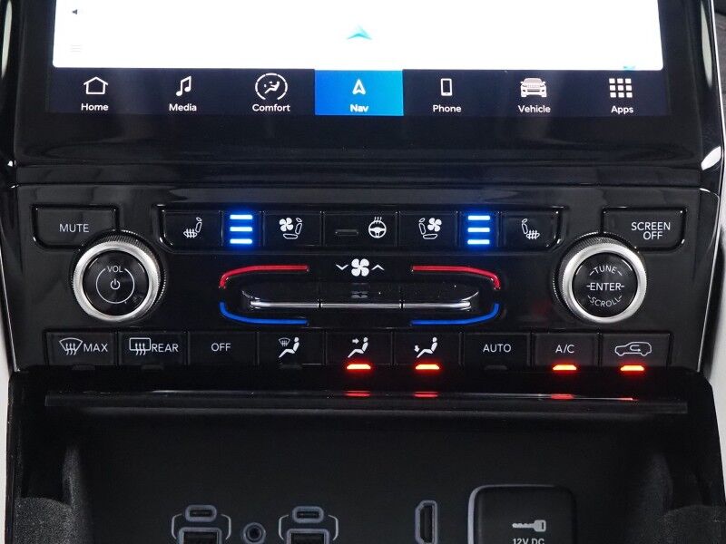 2023 Jeep Grand Cherokee Overland 4WD *NAVIGATION, ADAPTIVE CRUISE, SAFETY ALERTS, BACKUP-CAMERA, COLOR TOUCHSCREEN, PSNGR DISPLAY, PANORAMA MOONROOF, NAPPA LEATHER, CLIMATE SEATS, HTD STEERING, MCINTOSH AUDIO, ANDROID & APPLE Round Rock TX