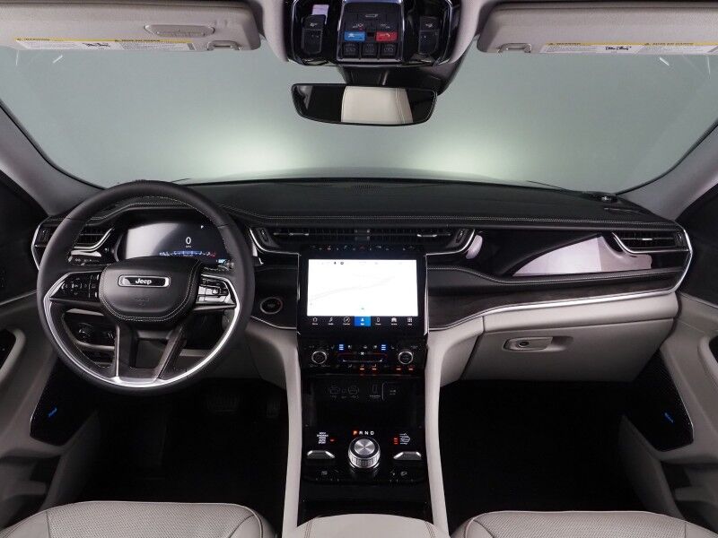 2023 Jeep Grand Cherokee Overland 4WD *NAVIGATION, ADAPTIVE CRUISE, SAFETY ALERTS, BACKUP-CAMERA, COLOR TOUCHSCREEN, PSNGR DISPLAY, PANORAMA MOONROOF, NAPPA LEATHER, CLIMATE SEATS, HTD STEERING, MCINTOSH AUDIO, ANDROID & APPLE