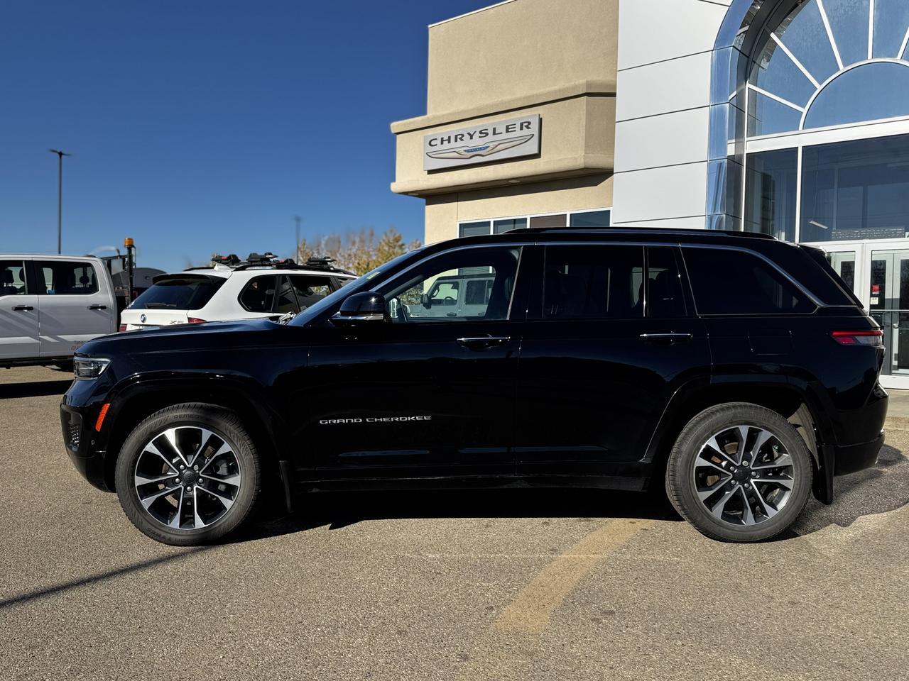 2023 Jeep Grand Cherokee Overland 4x4 | Low KMs | V6 | Nappa Leather | NAV | Heated Vented Seats Redwater AB
