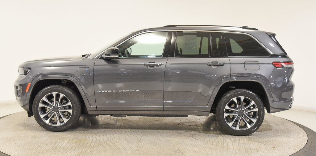 2023 Jeep Grand Cherokee Overland 4xe Akron