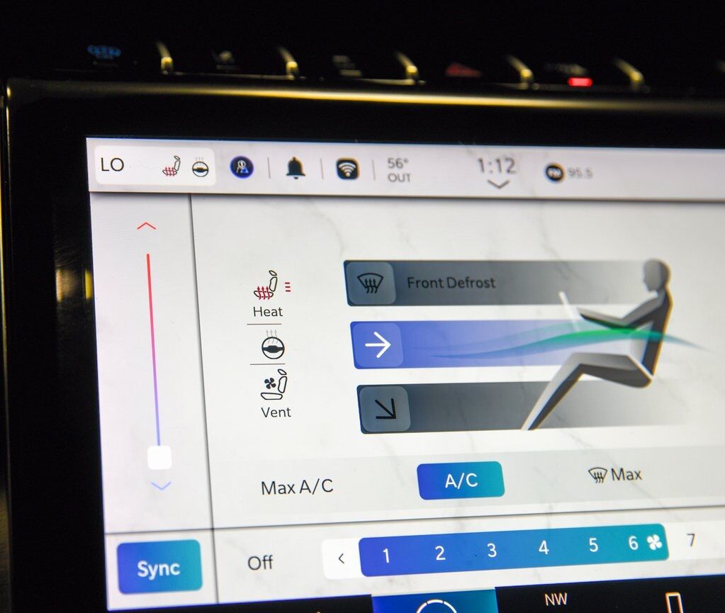 2023 Jeep Grand Cherokee Overland 4xe Akron