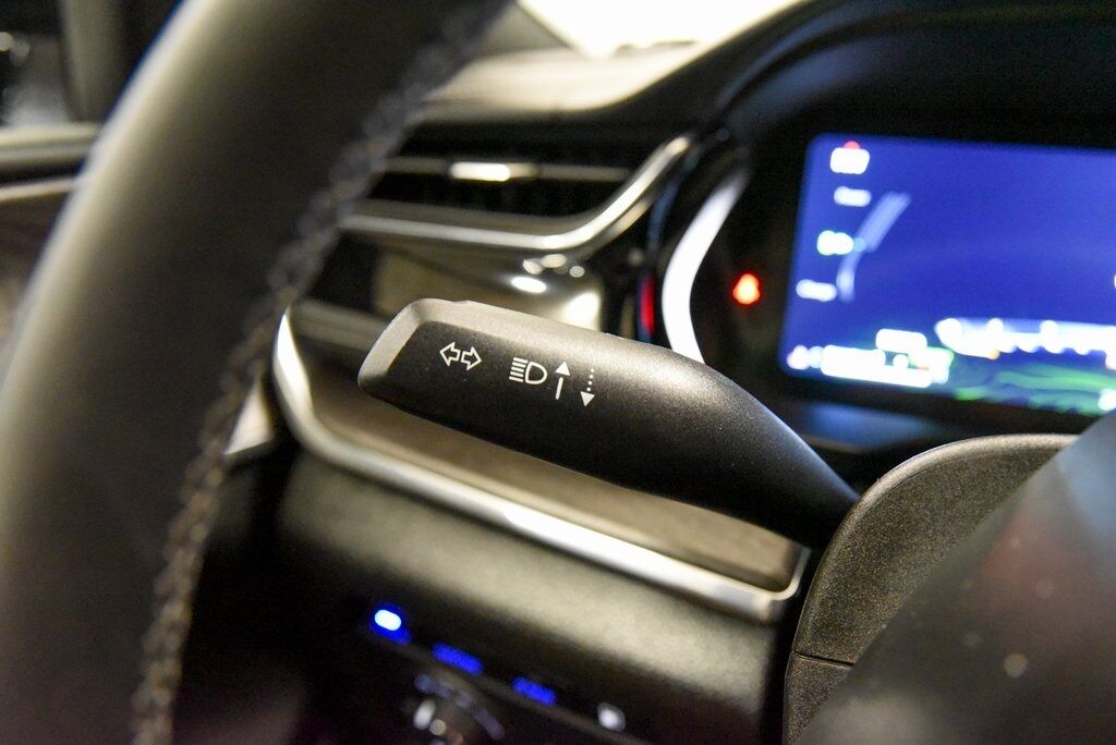 2023 Jeep Grand Cherokee Overland 4xe Akron