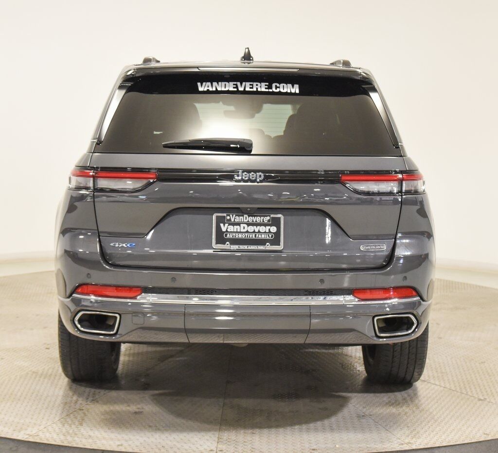 2023 Jeep Grand Cherokee Overland 4xe Akron
