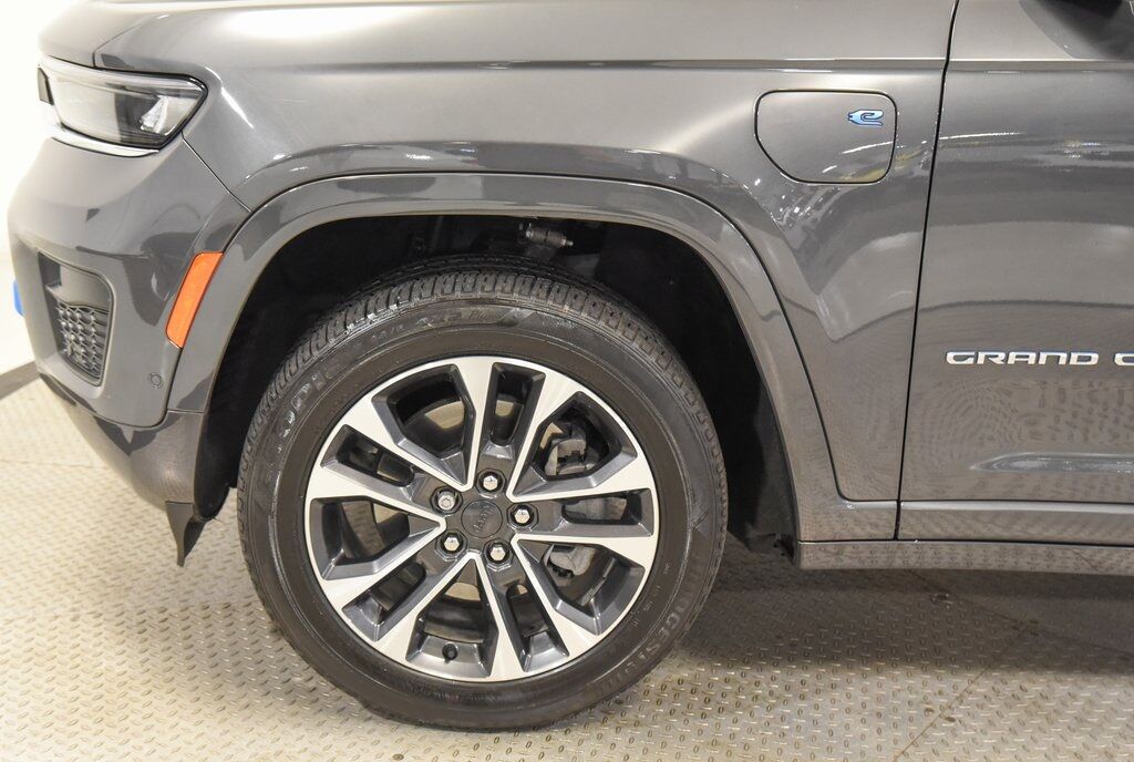 2023 Jeep Grand Cherokee Overland 4xe Akron