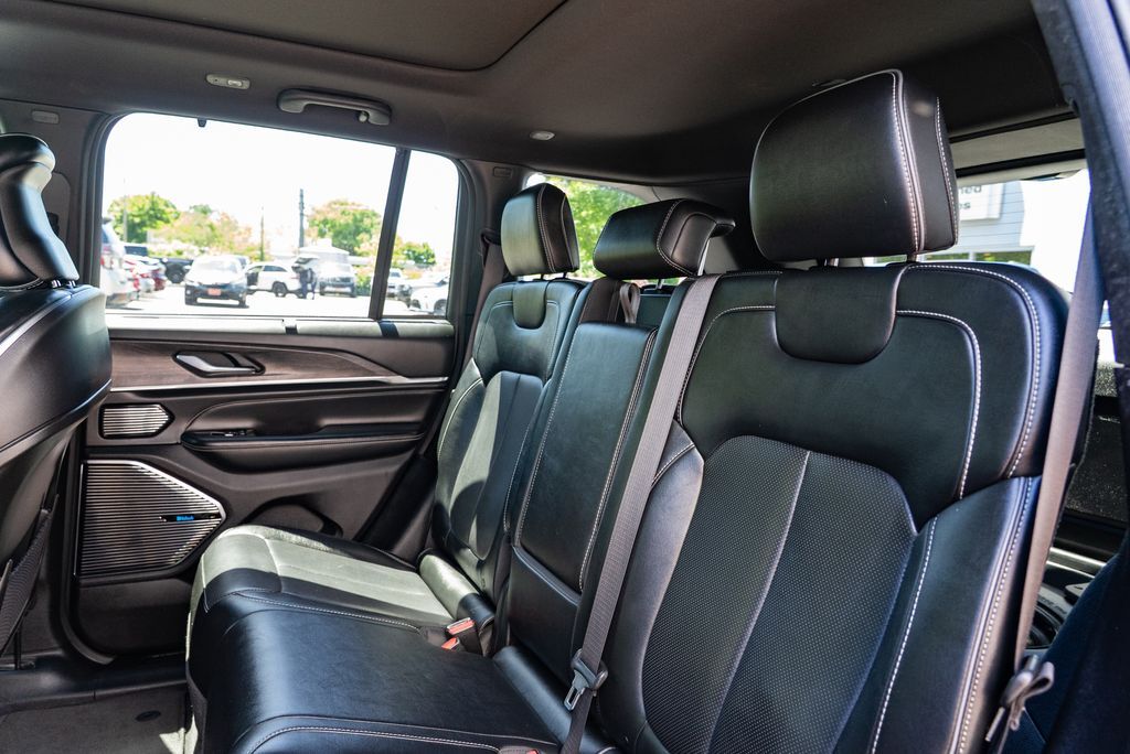 2023 Jeep Grand Cherokee Overland 4xe Beaverton OR