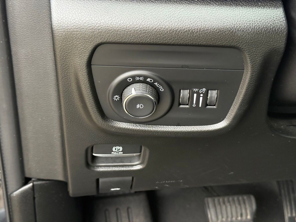 2023 Jeep Grand Cherokee Overland Crestwood KY