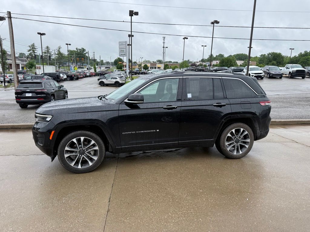 2023 Jeep Grand Cherokee Overland Crestwood KY