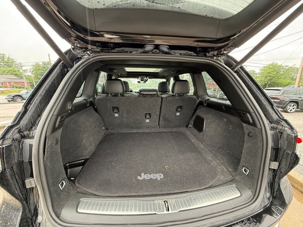 2023 Jeep Grand Cherokee Overland Crestwood KY