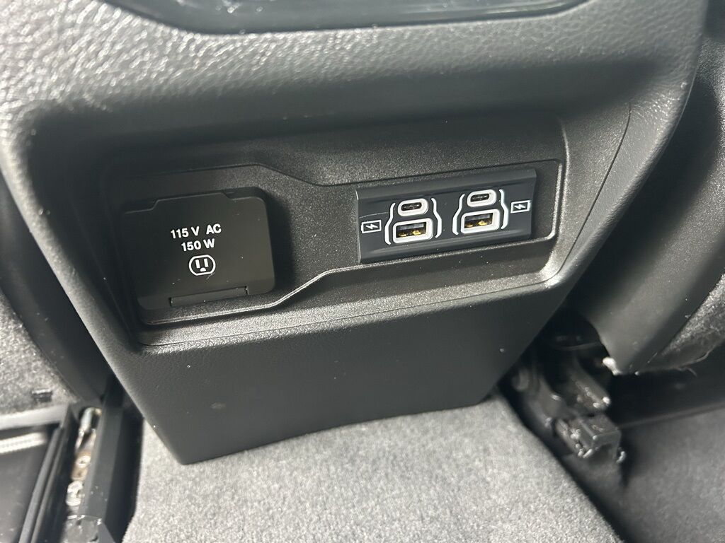 2023 Jeep Grand Cherokee Overland Crestwood KY