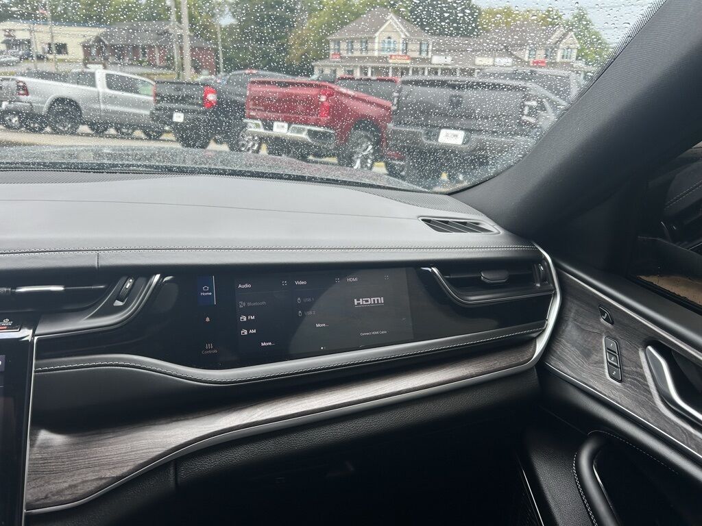 2023 Jeep Grand Cherokee Overland Crestwood KY