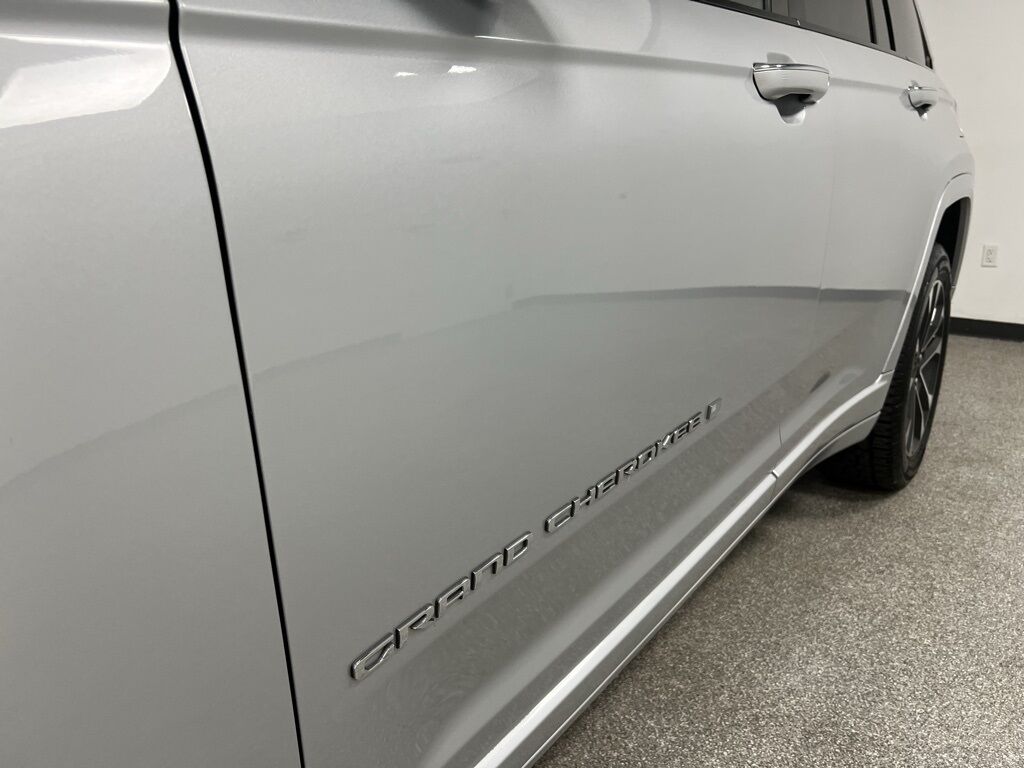 2023 Jeep Grand Cherokee Overland Loveland CO
