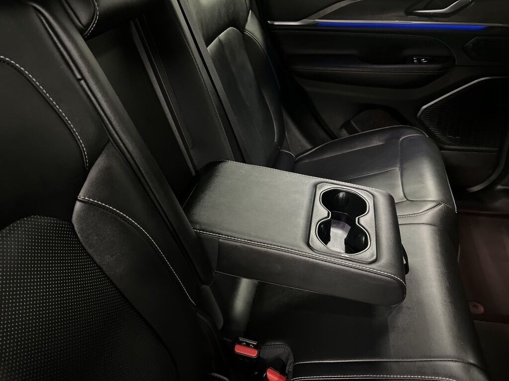 2023 Jeep Grand Cherokee Overland Loveland CO
