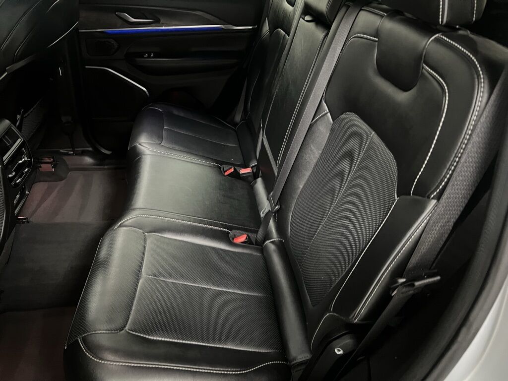 2023 Jeep Grand Cherokee Overland Loveland CO