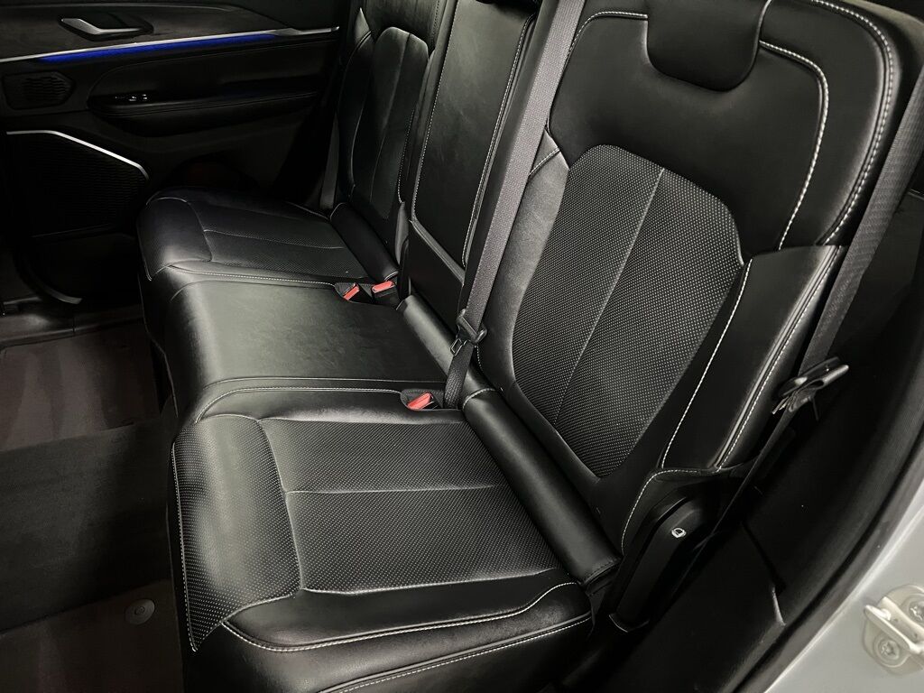 2023 Jeep Grand Cherokee Overland Loveland CO