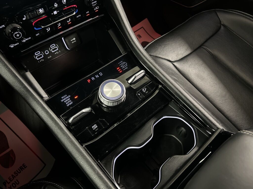 2023 Jeep Grand Cherokee Overland Loveland CO