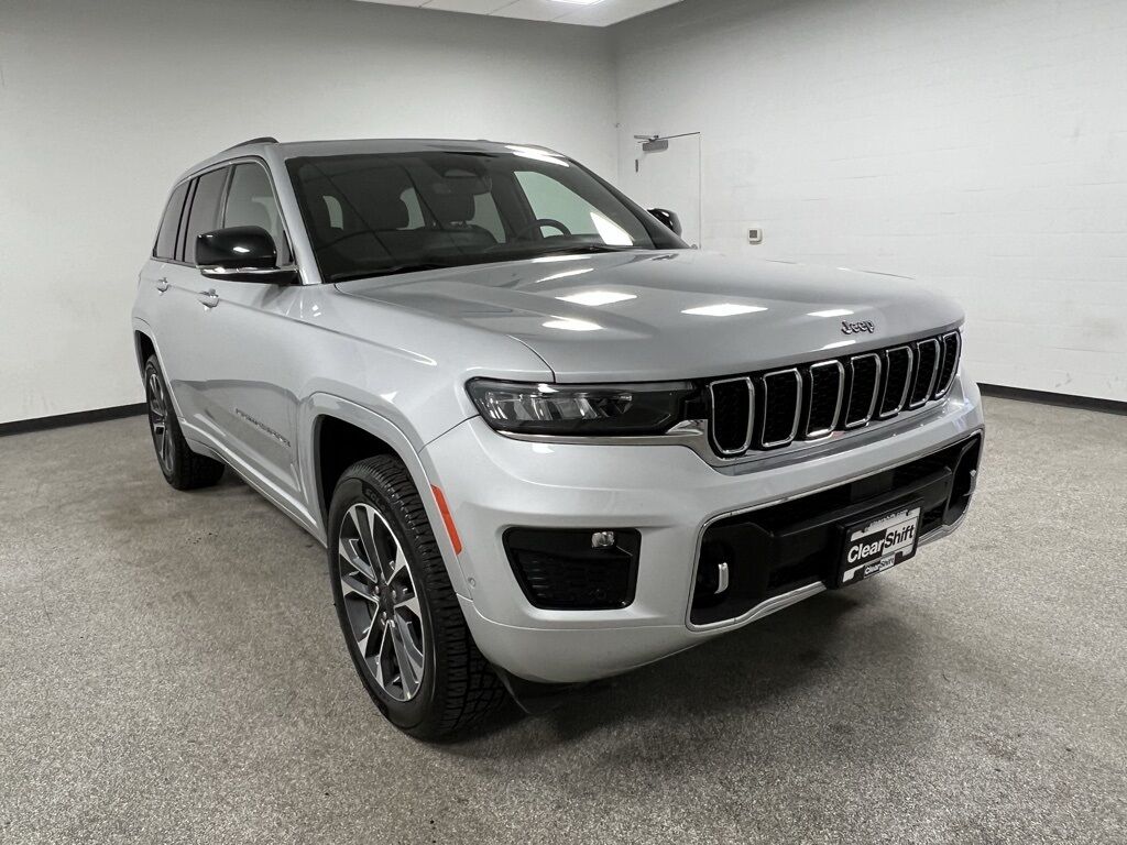 2023 Jeep Grand Cherokee Overland Loveland CO