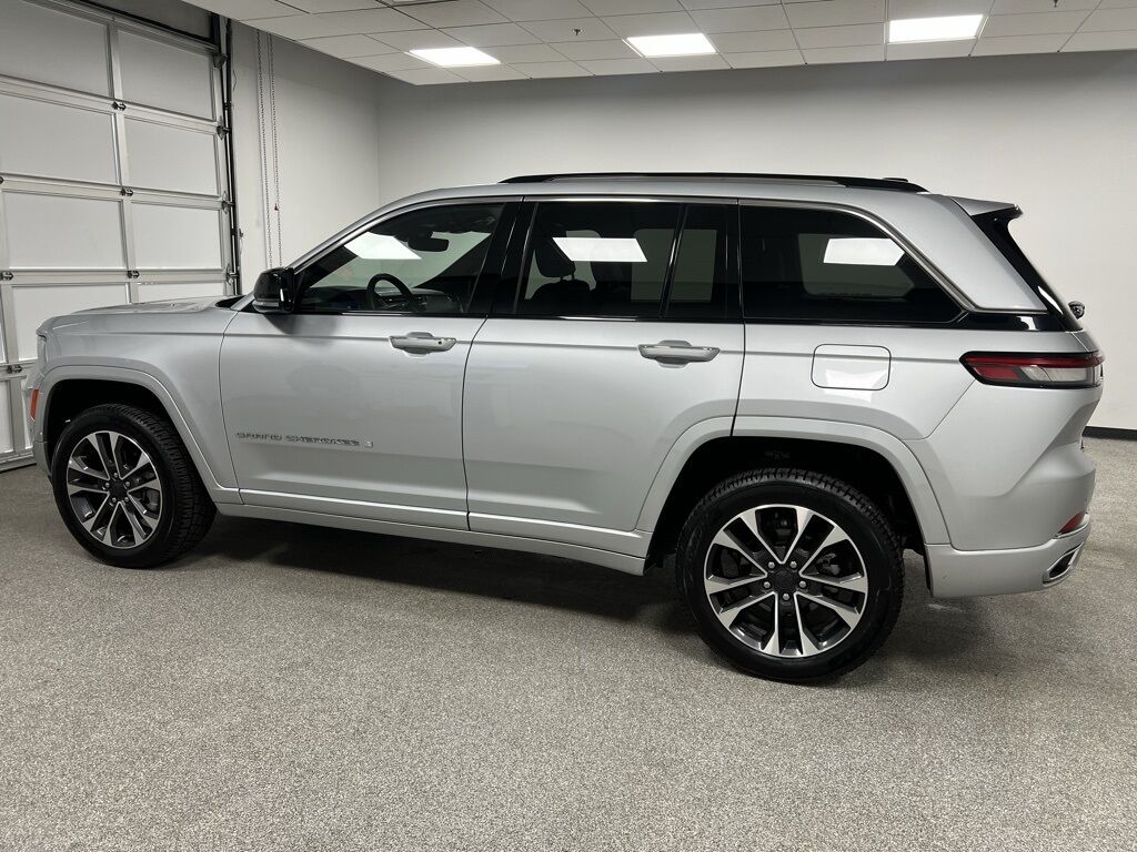 2023 Jeep Grand Cherokee Overland Loveland CO