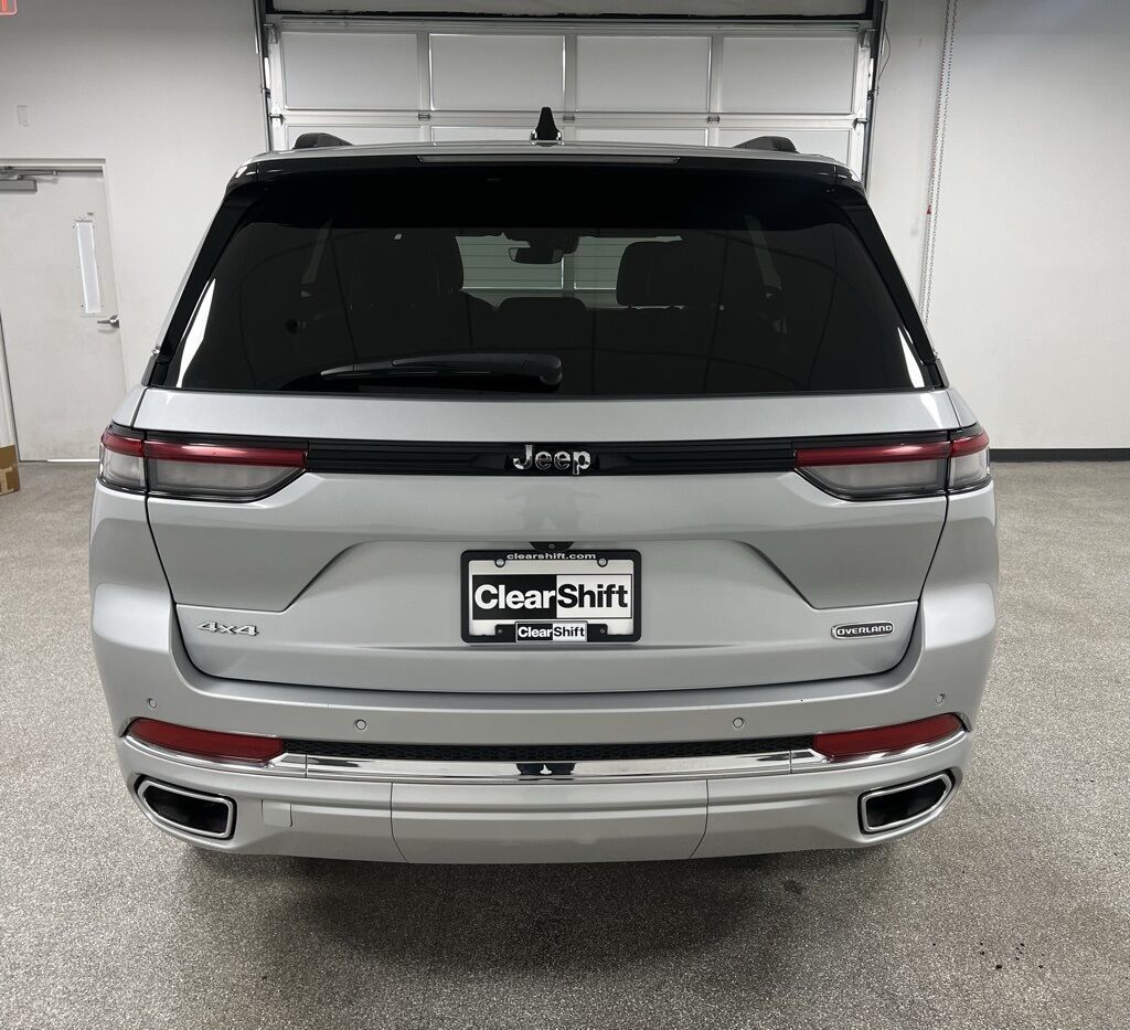 2023 Jeep Grand Cherokee Overland Loveland CO