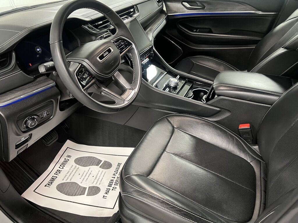 2023 Jeep Grand Cherokee Overland Loveland CO