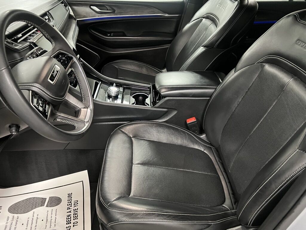 2023 Jeep Grand Cherokee Overland Loveland CO