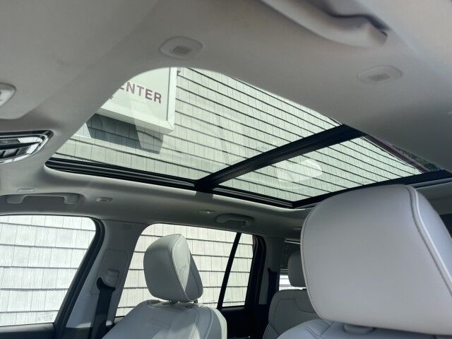 2023 Jeep Grand Cherokee Overland Marshfield MA