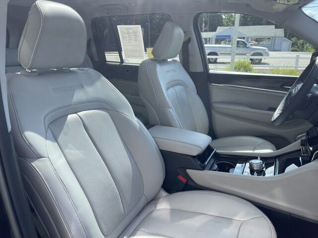 2023 Jeep Grand Cherokee Overland Marshfield MA