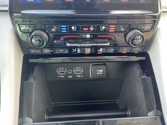 2023 Jeep Grand Cherokee Overland Marshfield MA