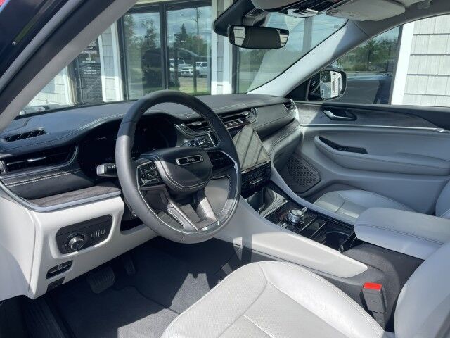 2023 Jeep Grand Cherokee Overland Marshfield MA