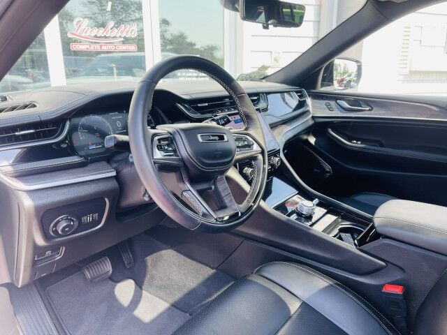 2023 Jeep Grand Cherokee Overland Marshfield MA