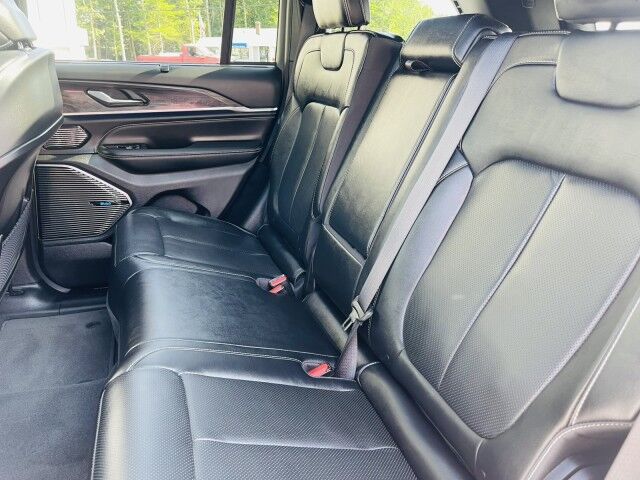 2023 Jeep Grand Cherokee Overland Marshfield MA