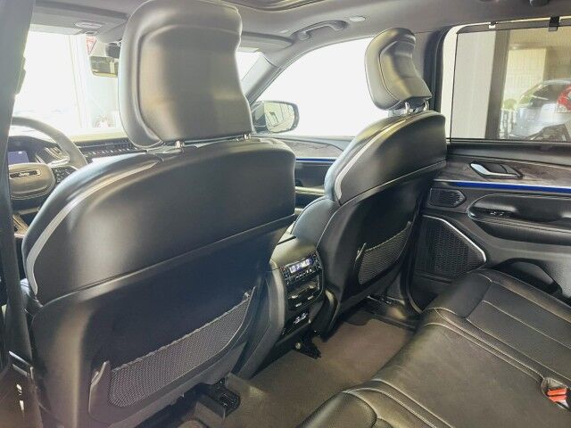 2023 Jeep Grand Cherokee Overland Marshfield MA