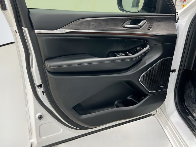 2023 Jeep Grand Cherokee Overland Raleigh NC