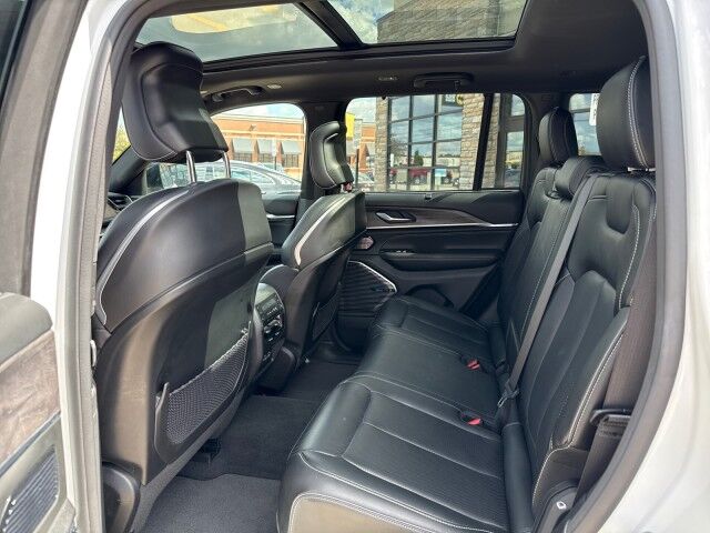2023 Jeep Grand Cherokee Overland Springfield IL 2023 Jeep Grand Cherokee Overland Springfield IL