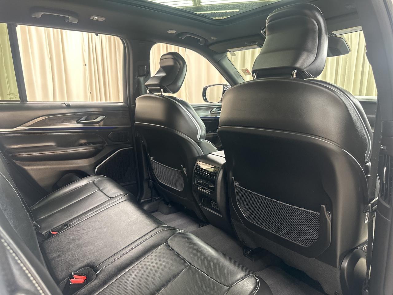 2023 Jeep Grand Cherokee Overland Warrenton VA