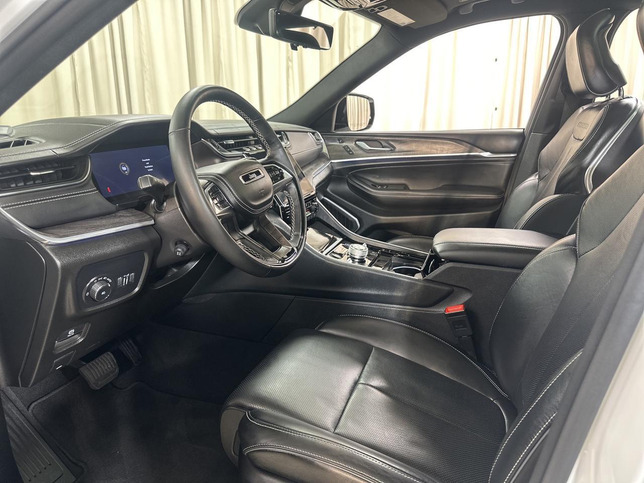 2023 Jeep Grand Cherokee Overland Warrenton VA