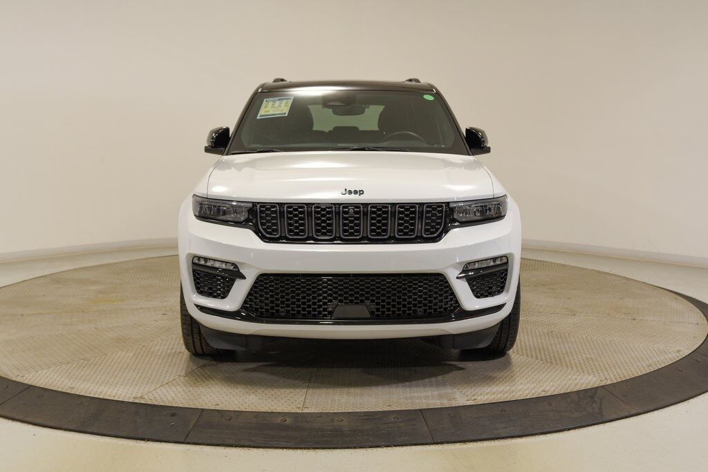 2023 Jeep Grand Cherokee Summit 4xe Akron OH