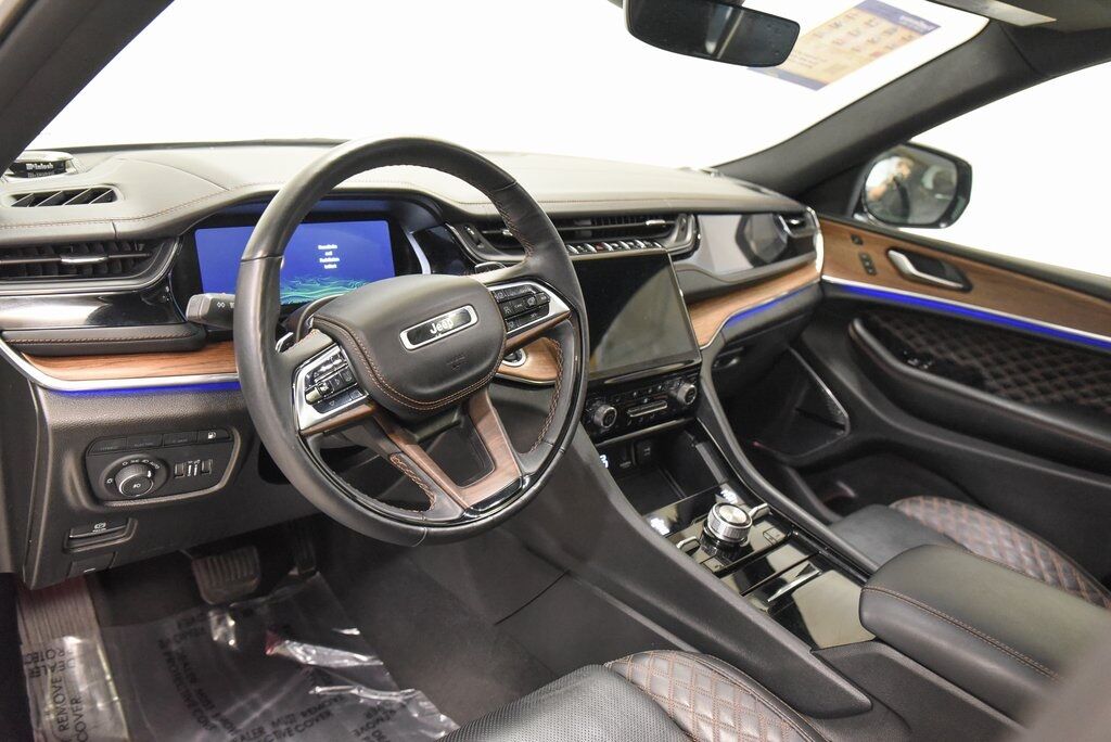 2023 Jeep Grand Cherokee Summit 4xe Akron OH