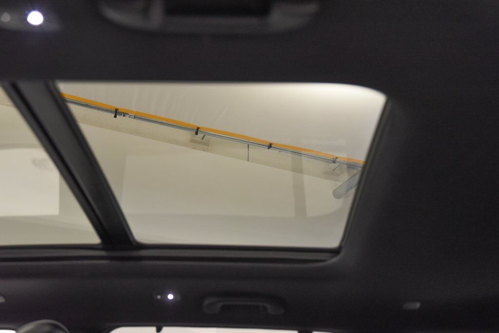 2023 Jeep Grand Cherokee Summit 4xe Akron OH