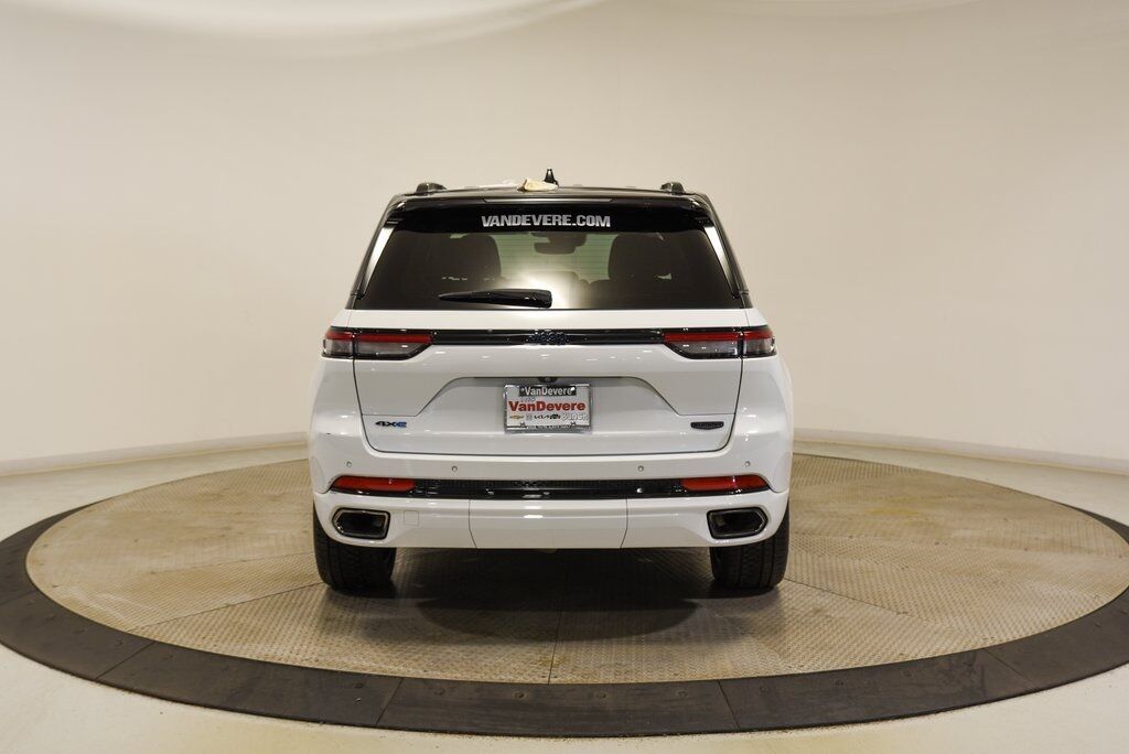 2023 Jeep Grand Cherokee Summit 4xe Akron OH