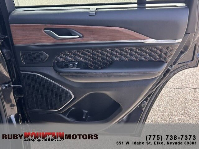 2023 Jeep Grand Cherokee Summit Elko NV