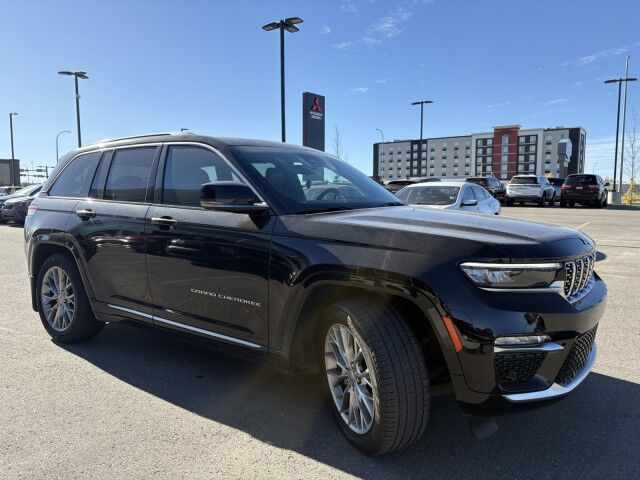 2023 Jeep Grand Cherokee Summit Grande Prairie AB