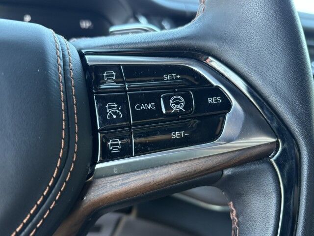 2023 Jeep Grand Cherokee Summit Grande Prairie AB