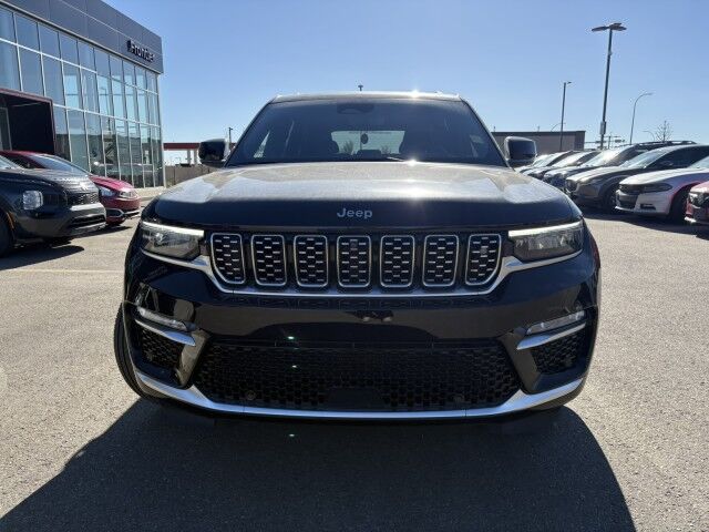 2023 Jeep Grand Cherokee Summit Grande Prairie AB