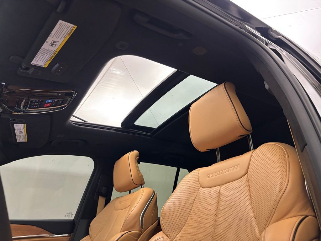 2023 Jeep Grand Cherokee Summit Portland OR