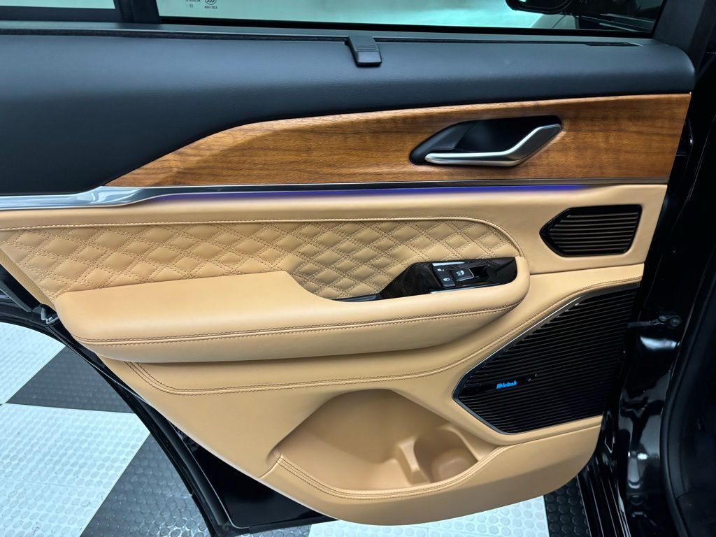 2023 Jeep Grand Cherokee Summit Portland OR