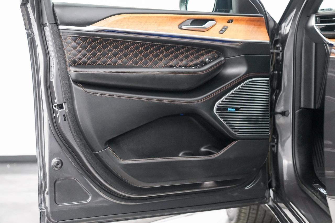 2023 Jeep Grand Cherokee Summit Reserve Newport Beach CA