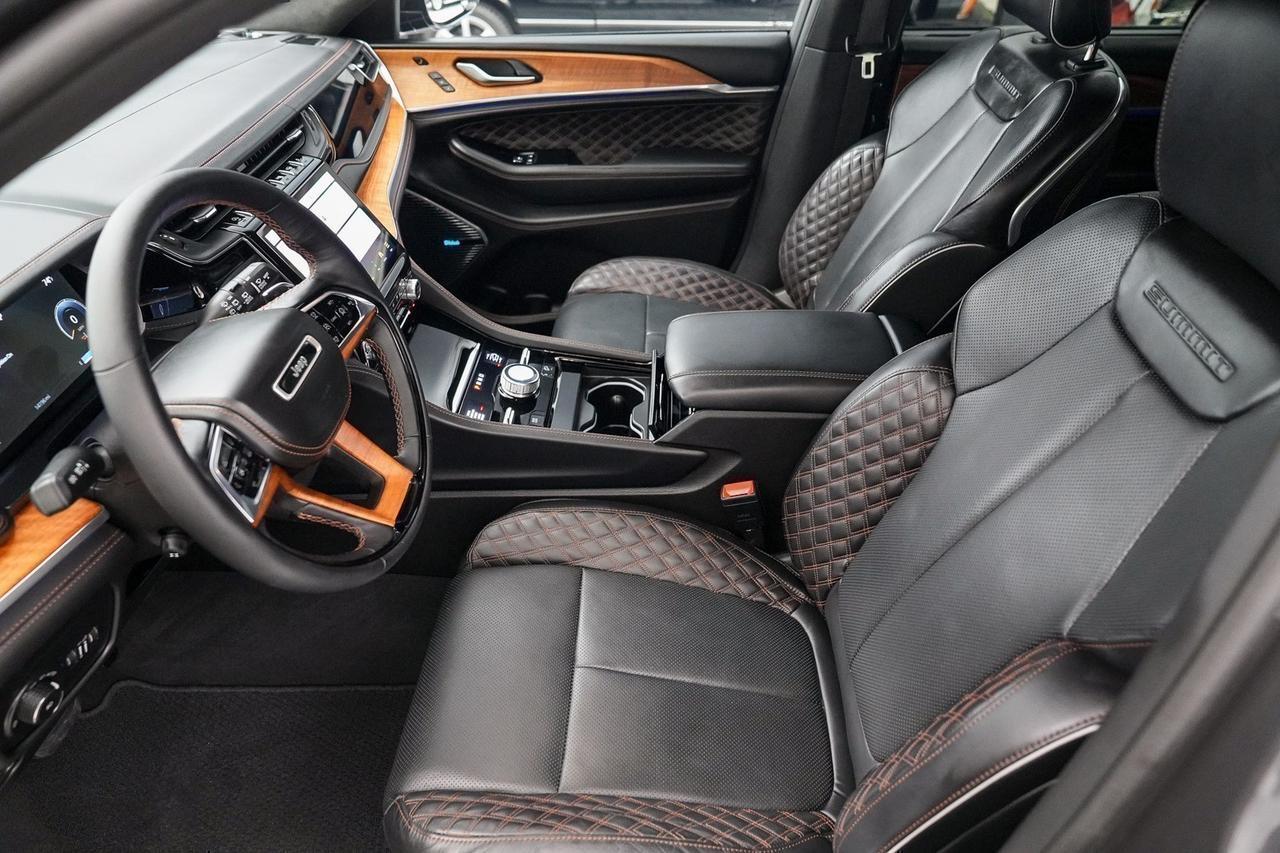 2023 Jeep Grand Cherokee Summit Reserve Newport Beach CA