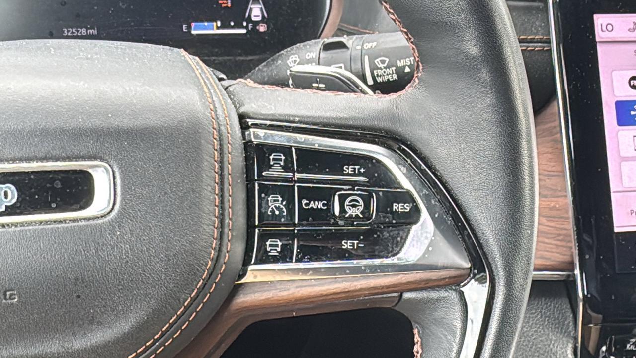 2023 Jeep Grand Cherokee Summit  Selma TX