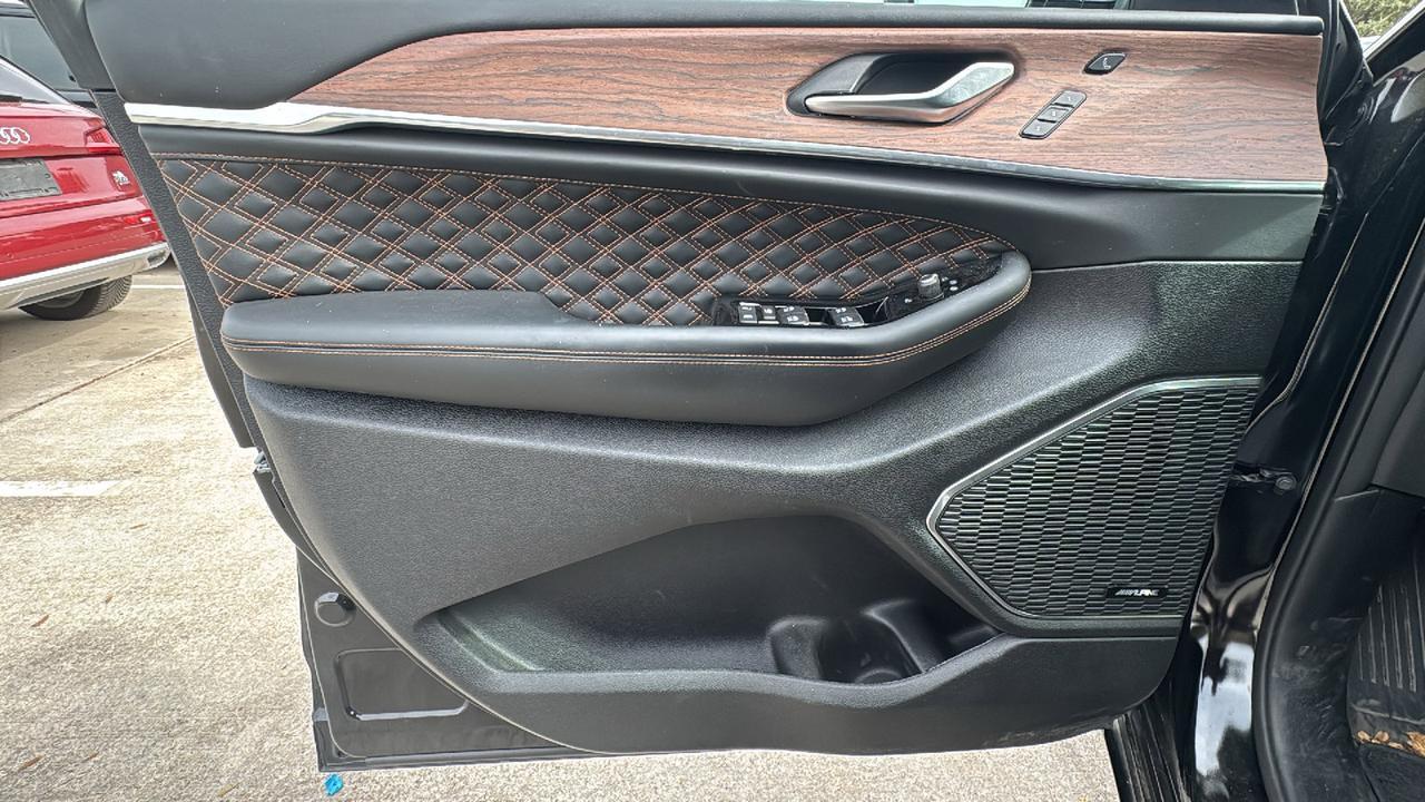 2023 Jeep Grand Cherokee Summit  Selma TX